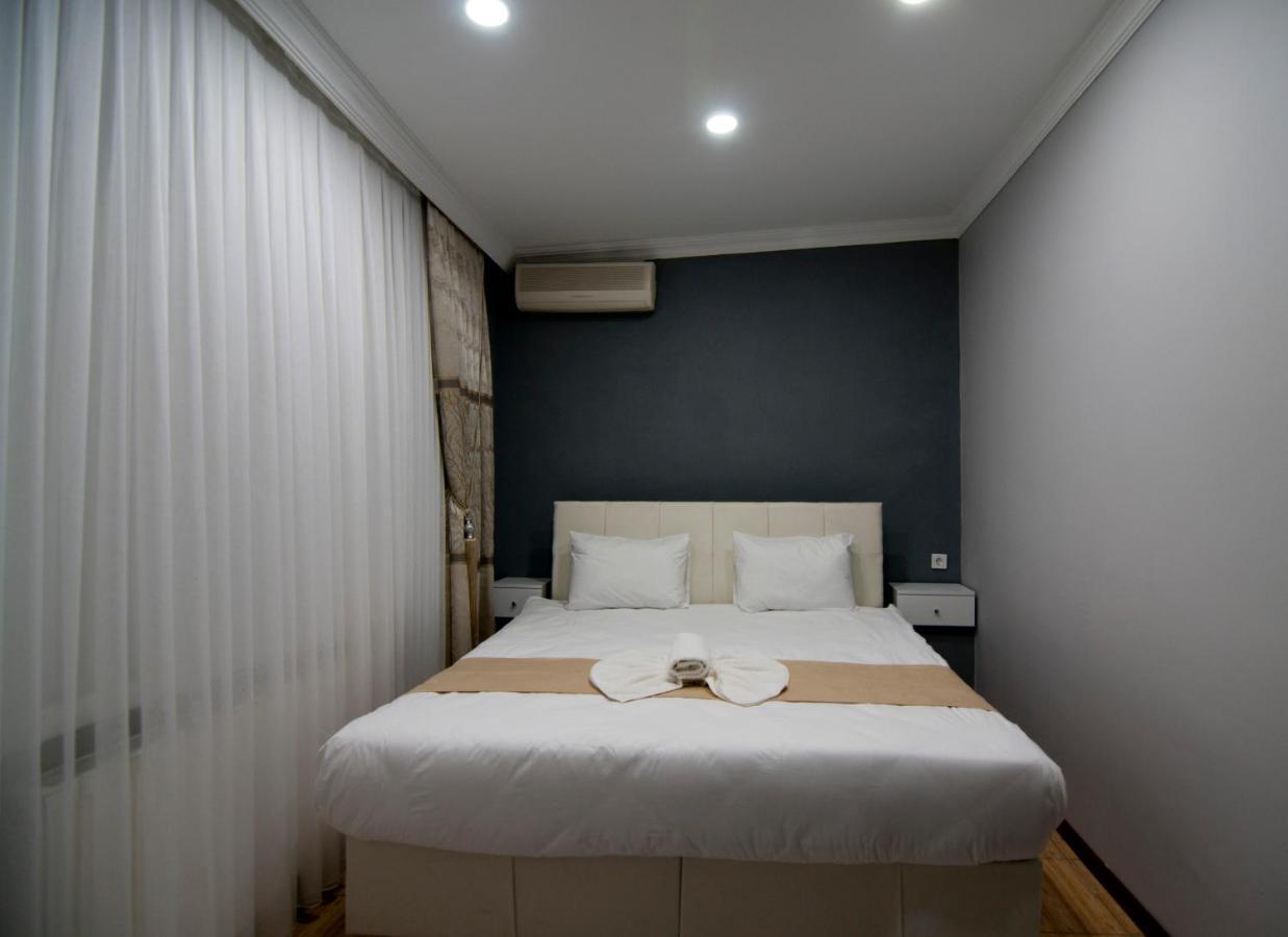 Istanbul Palace Hotel Екстериор снимка