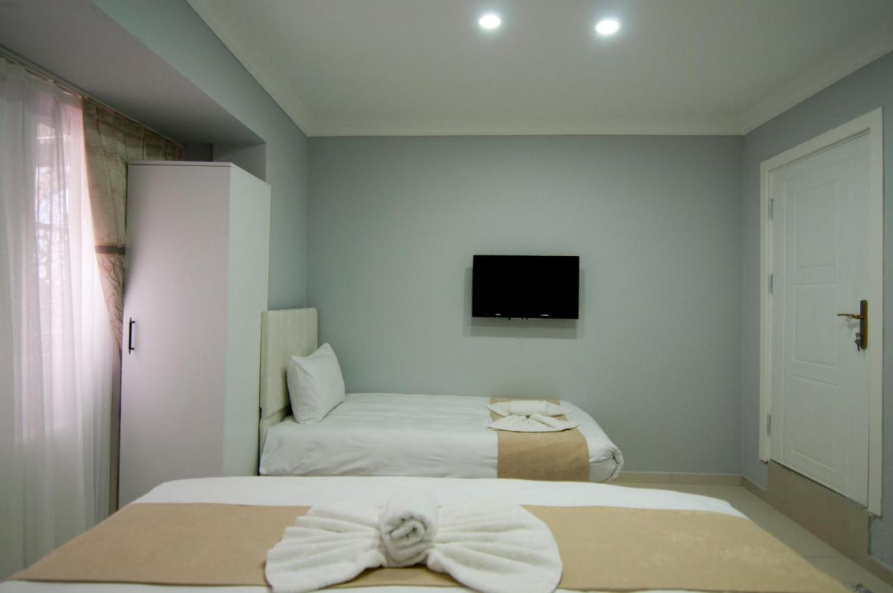 Istanbul Palace Hotel Екстериор снимка