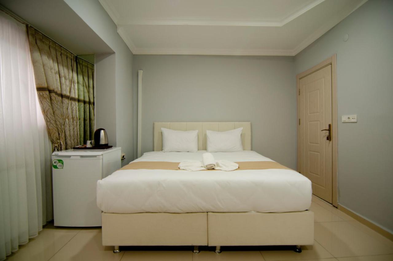 Istanbul Palace Hotel Екстериор снимка