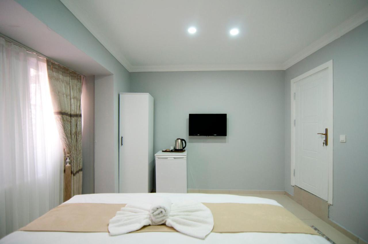 Istanbul Palace Hotel Екстериор снимка