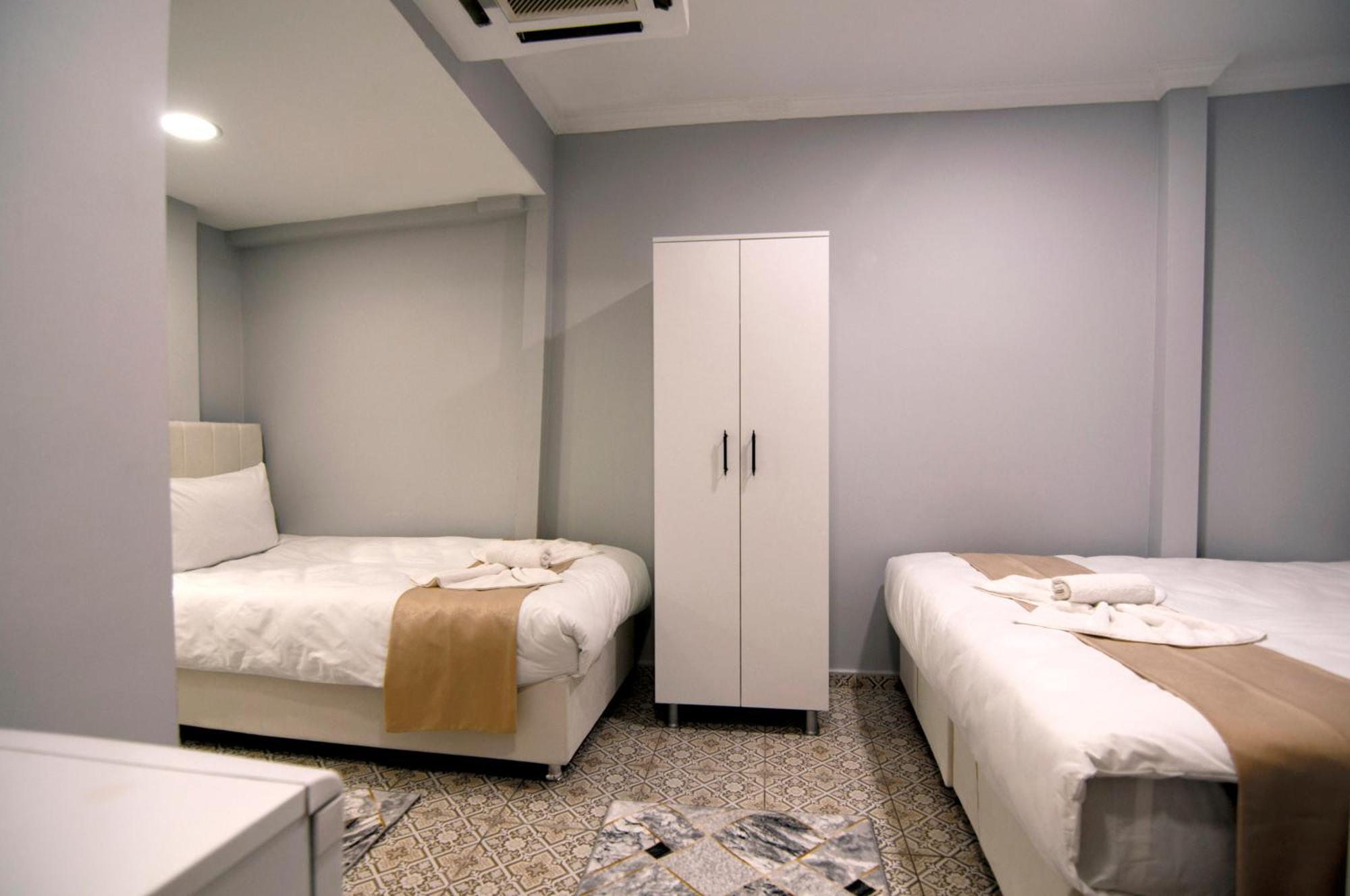 Istanbul Palace Hotel Екстериор снимка